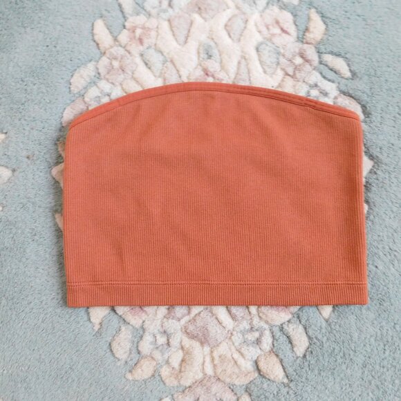 🦌 Abercrombie & Fitch Seemless Knit Tube Top - Picture 4 of 8